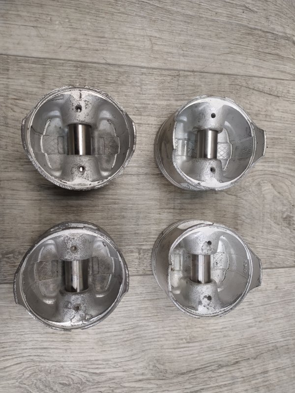 Поршень CARINA E 92-98 1.6 4A-FE