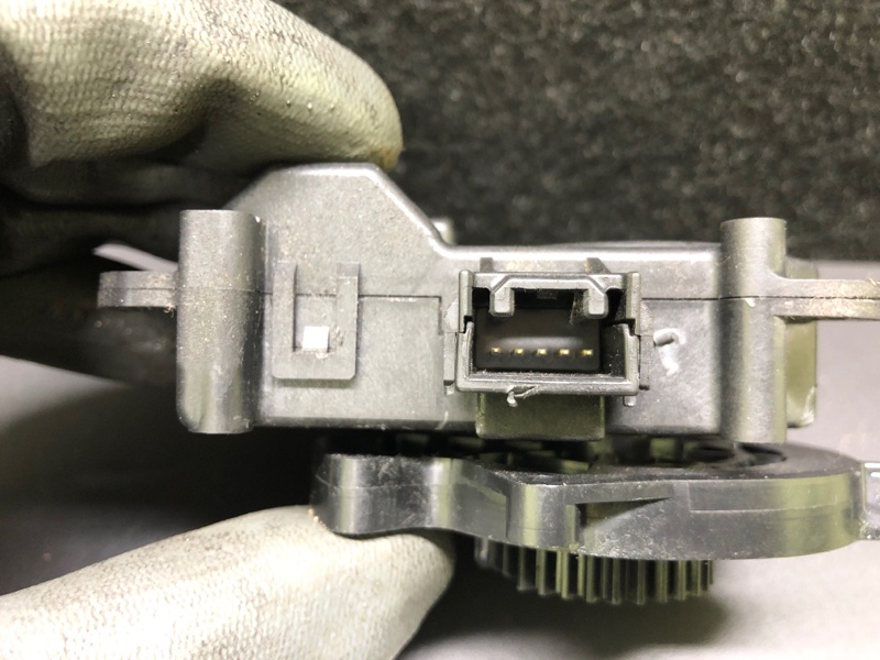 Моторчик заслонки печки LEXUS RX350/450 09-15 GGL10L 2GR-FXE 3.5L