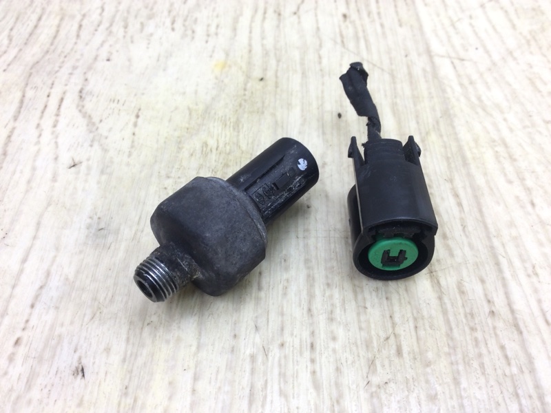 Запчасть датчик давления масла двс KIA FORTE BD 18-21 2019 2.0 94750-37100 Б/У Датчик давления масла ДВС KIA FORTE BD 18-21 2019 2.0 94750-37100 Б/У