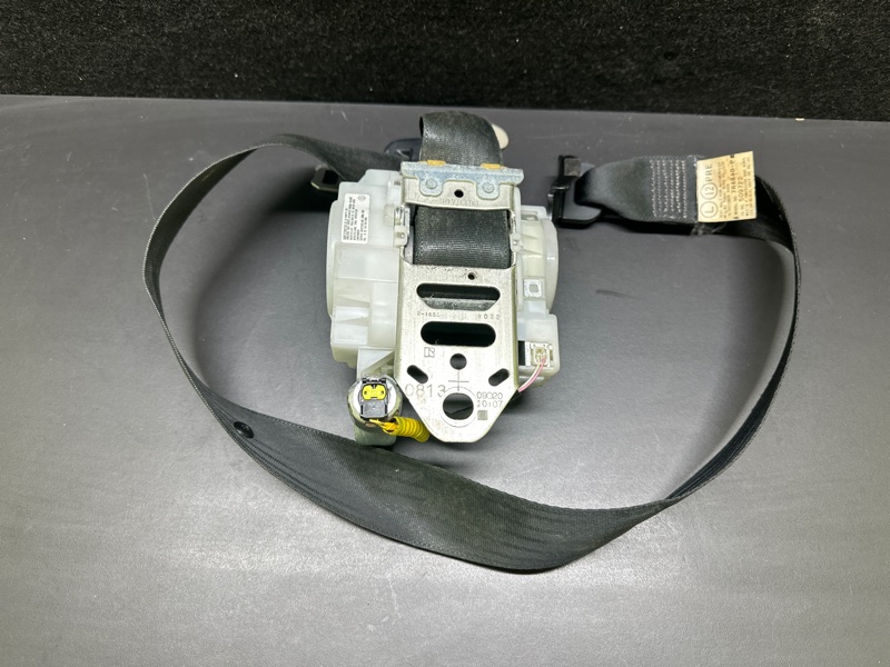 Ремень безопасности передний левый LEXUS RX350/450 09-15 GGL10L 2GR-FXE 3.5L