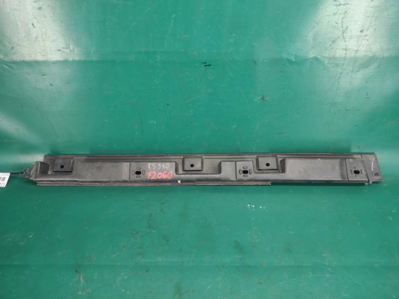 Кронштейн порога задний правый LEXUS ES350 06-12 75855-33030 Б/У