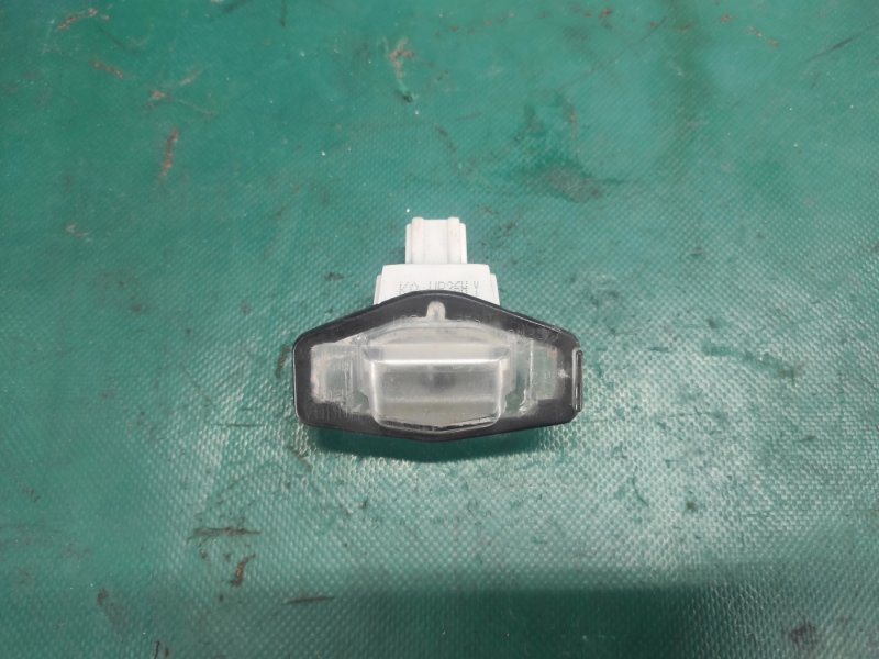 Запчасть подсветка номера задняя ACURA MDX (YD2) 06-13 2008 3.7 34100-SZ3-A01 Б/У Подсветка номера задняя ACURA MDX (YD2) 06-13 2008 3.7 34100-SZ3-A01 Б/У