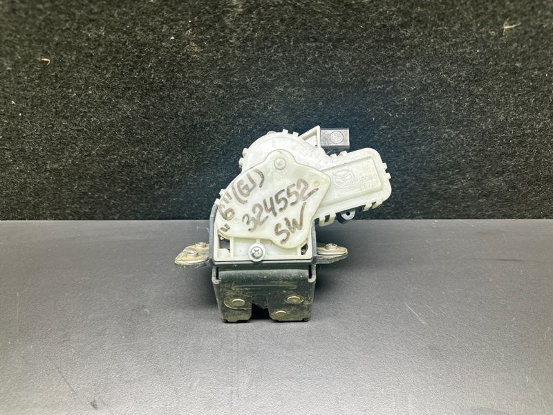 Замок крышки багажника MAZDA 6 GJ 12- G33M-62-310A Б/У
