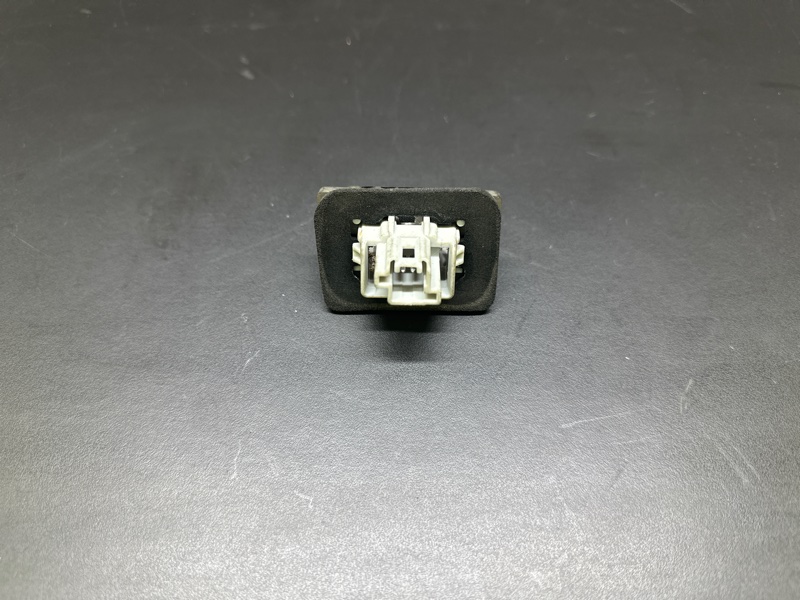 Подсветка номера MAZDA 6 GJ 12- Подсветка номера MAZDA 6 GJ 12-