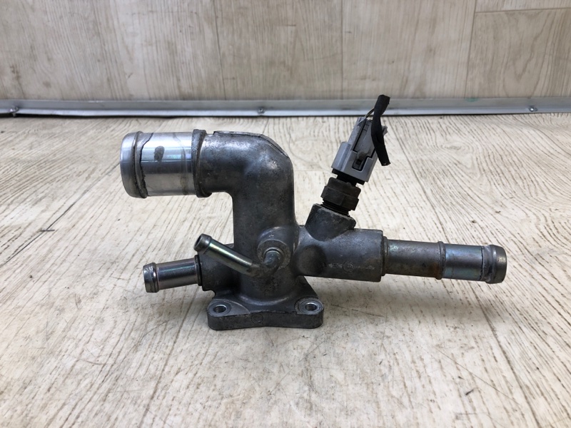 Запчасть фланец системы охлаждения HYUNDAI ELANTRA MD 10-15 2014 1.8 G4NB 25600-2E000 Б/У Фланец системы охлаждения HYUNDAI ELANTRA MD 10-15 2014 1.8 G4NB 25600-2E000 Б/У