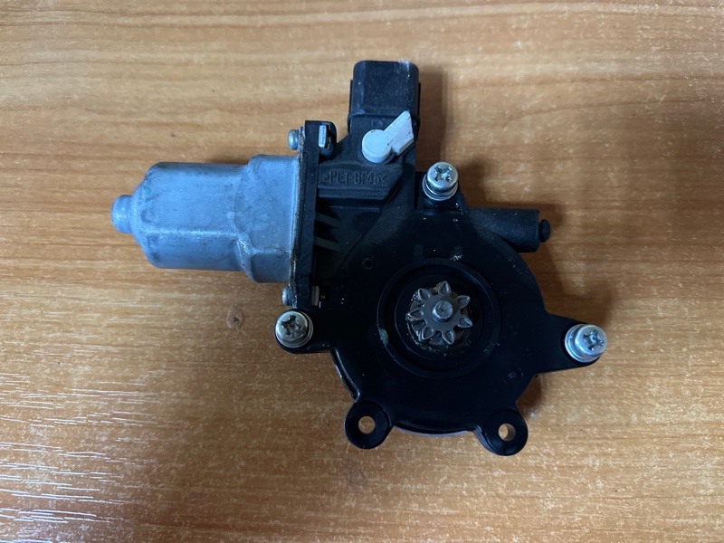 Моторчик стеклоподъемника задний левый LANCER X 10 07-15 2010 Хетчбек 2.4 4B12