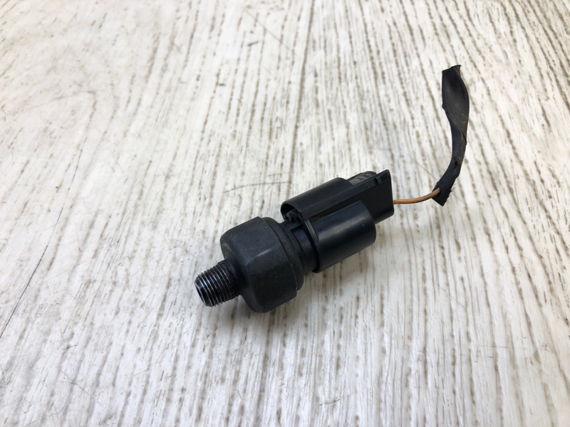 Датчик давления масла ДВС HYUNDAI ELANTRA MD 10-15 2014 1.8 G4NB 94750-37100 Б/У