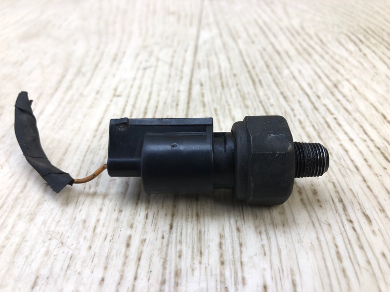 Датчик давления масла ДВС HYUNDAI ELANTRA MD 10-15 1.8 G4NB