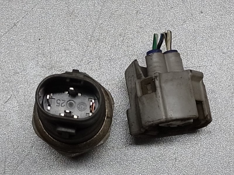 Датчик давления кондиционера CAMRY 30 02-06