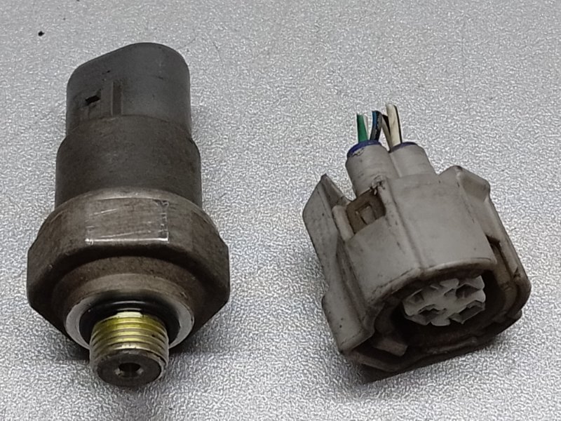 Датчик давления кондиционера TOYOTA CAMRY 30 02-06