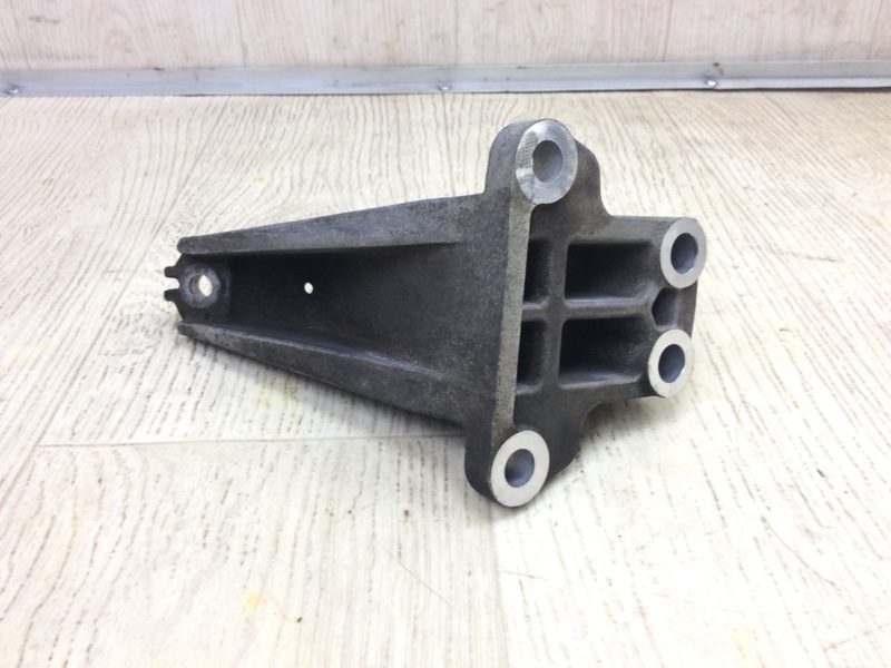 Кронштейн двигателя правый INFINITI FX/QX70 S51 08-17 5.0 VK50VE