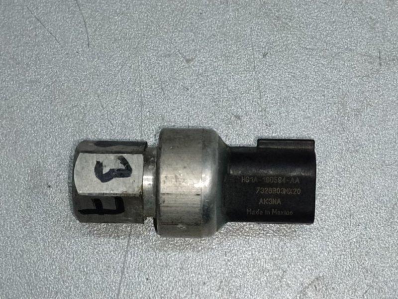 Датчик давления кондиционера FORD FOCUS 10-18 2018 2.0 C20HDEX HG1Z-19D594-A Б/У