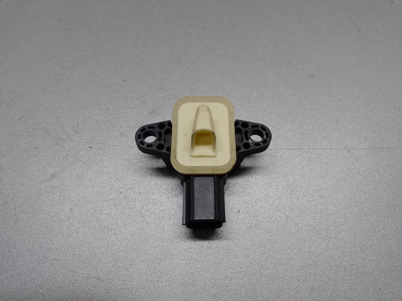 Датчик удара FOCUS 10-18 2018 2.0 C20HDEX Датчик удара FOCUS 10-18 2018 2.0 C20HDEX