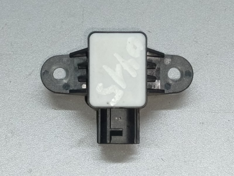 Датчик удара HYUNDAI ELANTRA AD 16- 2017 AD 2.0 G4NH 95920-F2100 Б/У