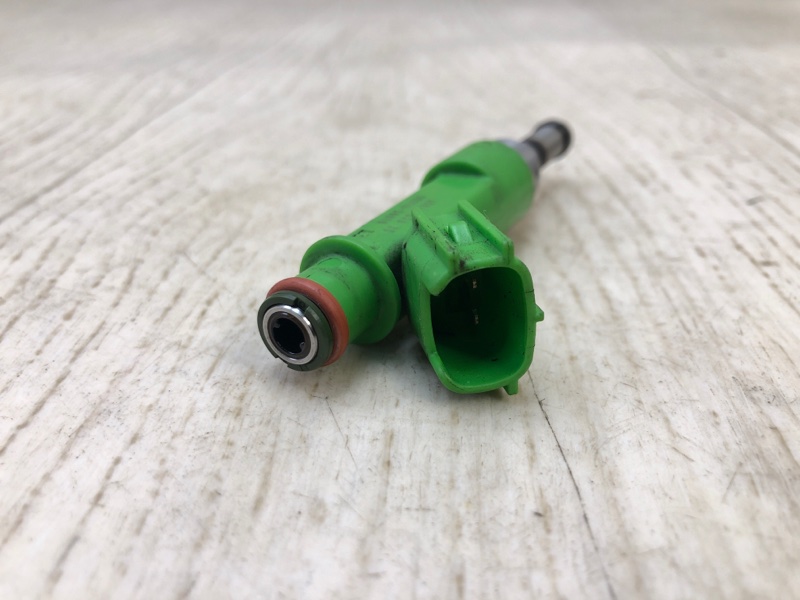 Форсунка топливная RAV4 13-19 2016 2.5 2ARFE