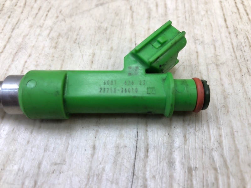 Форсунка топливная RAV4 13-19 2016 2.5 2ARFE