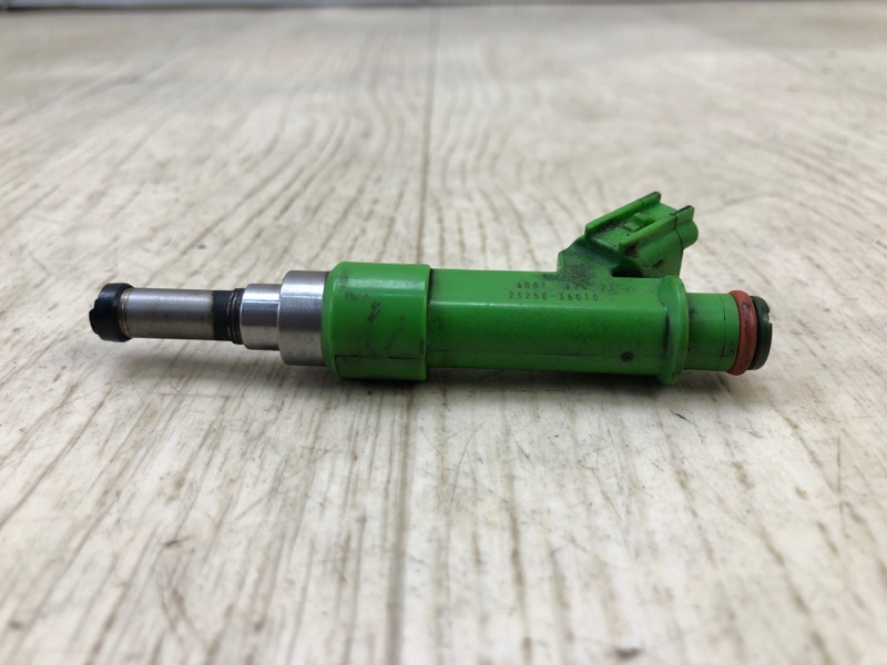 Форсунка топливная TOYOTA RAV4 13-19 2.5 2ARFE