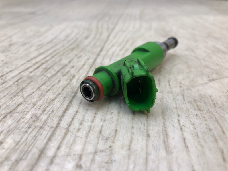 Форсунка топливная RAV4 13-19 2016 2.5 2ARFE