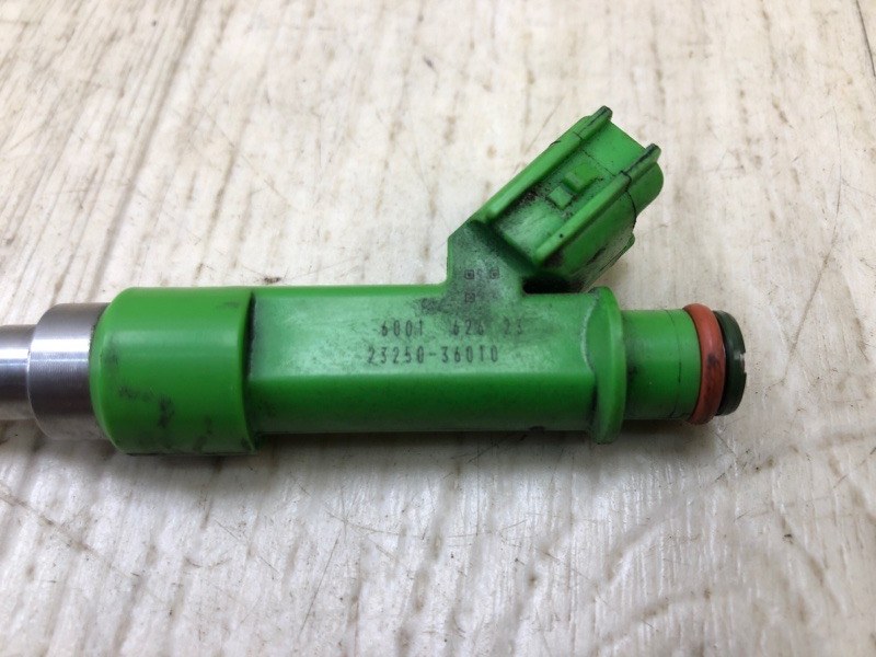 Форсунка топливная RAV4 13-19 2016 2.5 2ARFE