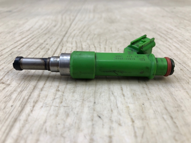 Форсунка топливная TOYOTA RAV4 13-19 2.5 2ARFE