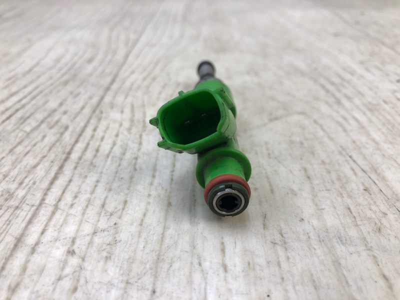 Форсунка топливная RAV4 13-19 2016 2.5 2ARFE