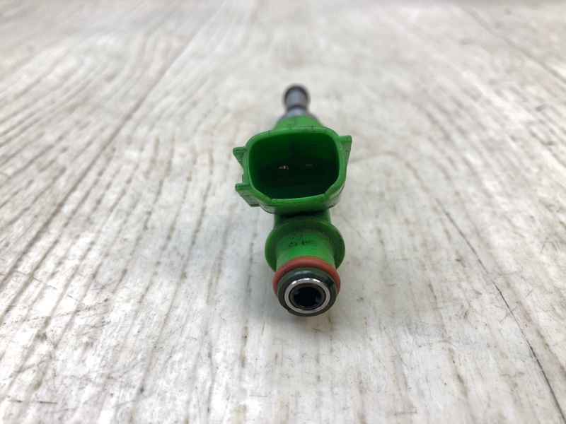 Форсунка топливная RAV4 13-19 2016 2.5 2ARFE