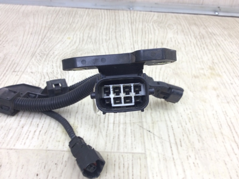 Проводка форсунок CAMRY 70 17-