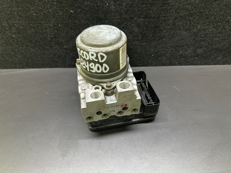 Блок ABS HONDA ACCORD COUPE 03-07 2003 J30A4 57110-SDB-023 Б/У