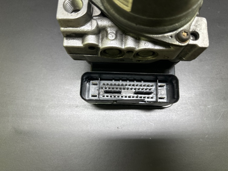 Блок ABS ACCORD COUPE 03-07 2003 J30A4