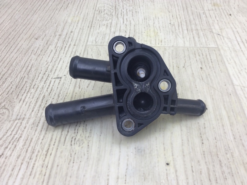 Тройник системы охлаждения TOYOTA CAMRY 70 17-