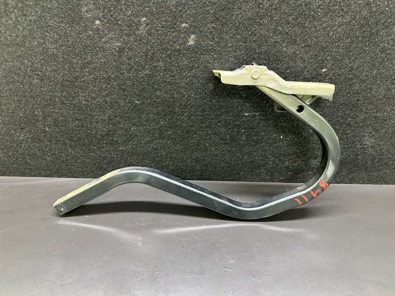 Петля крышки багажника правая HONDA ACCORD COUPE 03-07 J30A4