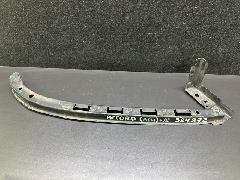 Кронштейн переднего бампера (под фарой) передний правый HONDA ACCORD COUPE 03-07 2003 J30A4 71140-SDA-A00 Б/У