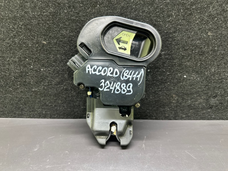 Замок крышки багажника HONDA ACCORD COUPE 03-07 2003 J30A4 74851-SDA-A22 Б/У