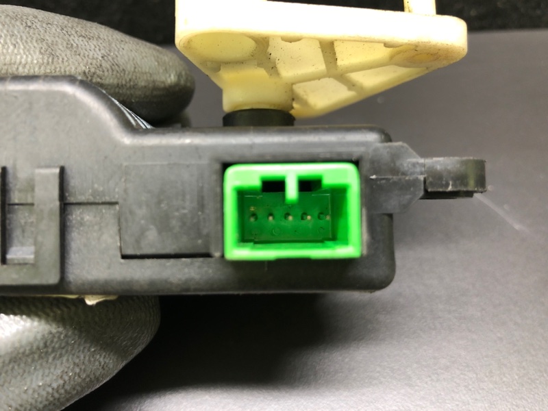 Моторчик заслонки печки HONDA ACCORD COUPE 03-07 J30A4