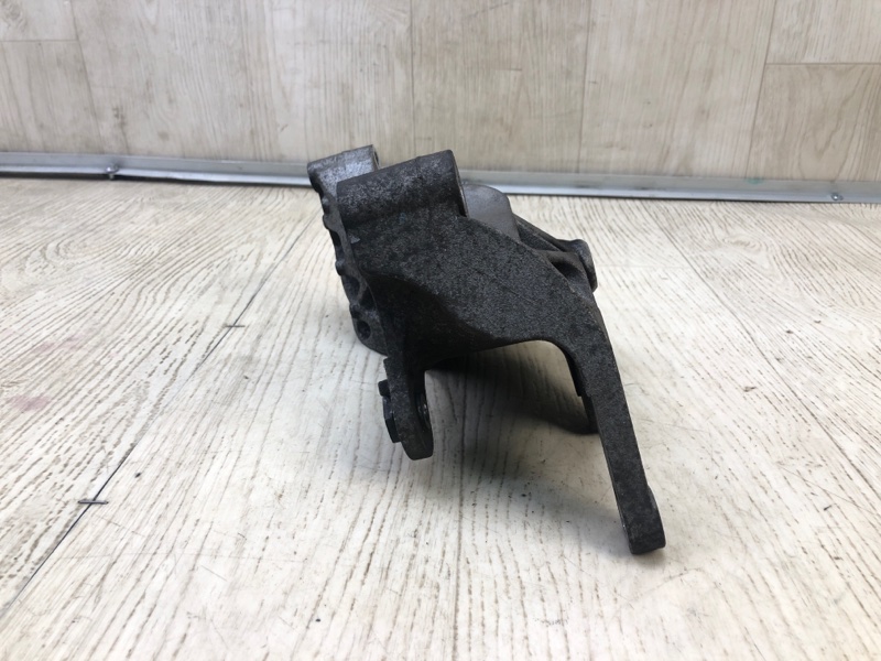 Кронштейн насоса ГУР LANCER X 10 07-15 2010 2.0 4B11