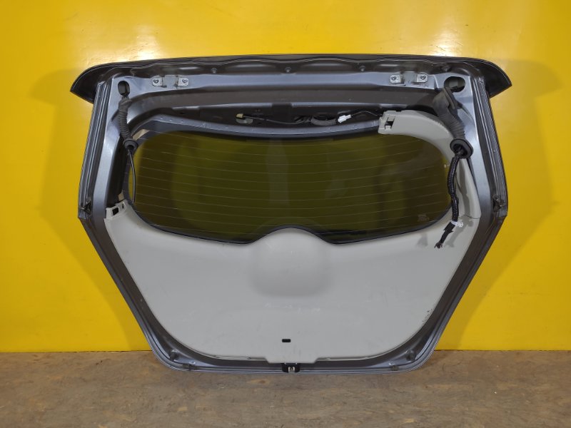 Крышка багажника LEAF 10-17