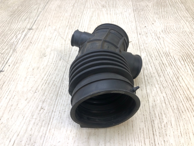 Патрубок воздушного фильтра X-TRAIL/ROGUE T32 13-20 2017 2.5 QR25DE