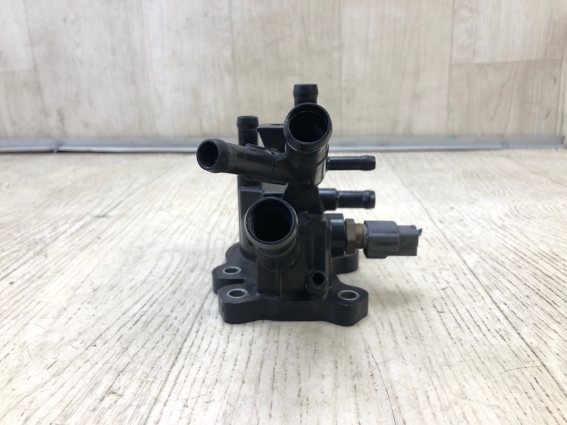 Фланец системы охлаждения NISSAN X-TRAIL/ROGUE T32 13-20 2.5 QR25DE