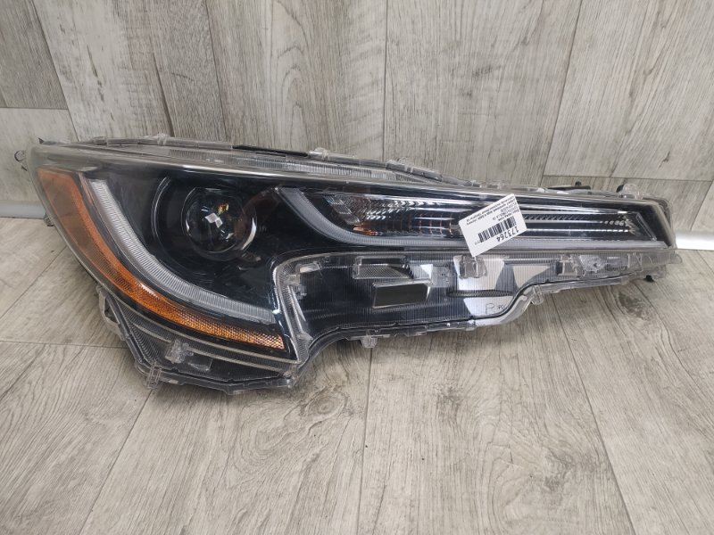 Запчасть фара передняя правая TOYOTA COROLLA 18- 81110-02S30 Б/У Фара передняя правая TOYOTA COROLLA 18- 81110-02S30 Б/У