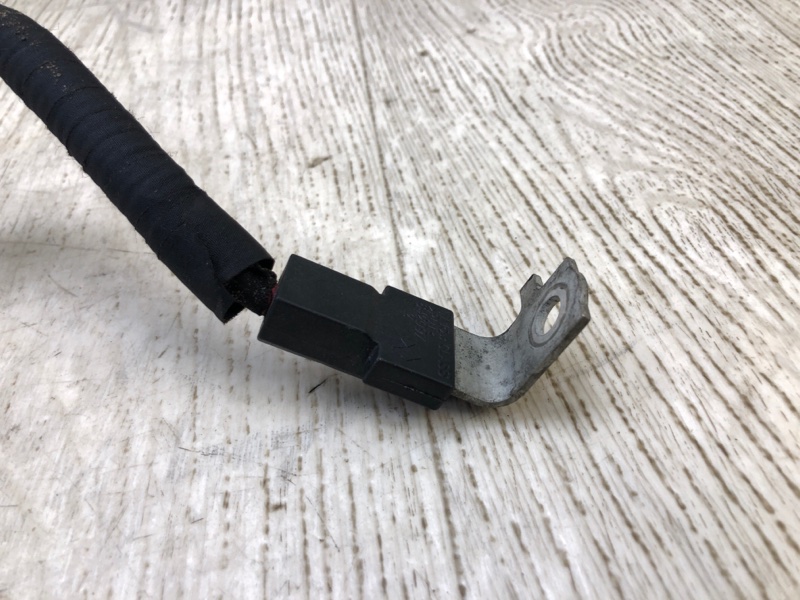 Клемма аккумулятора CHEROKEE 14- 2016 2.4 ED8