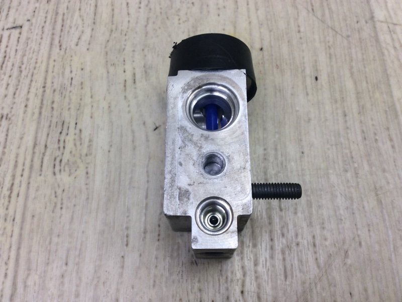 Клапан кондиционера HYUNDAI SONATA LF 2014- 2.0 G4NG