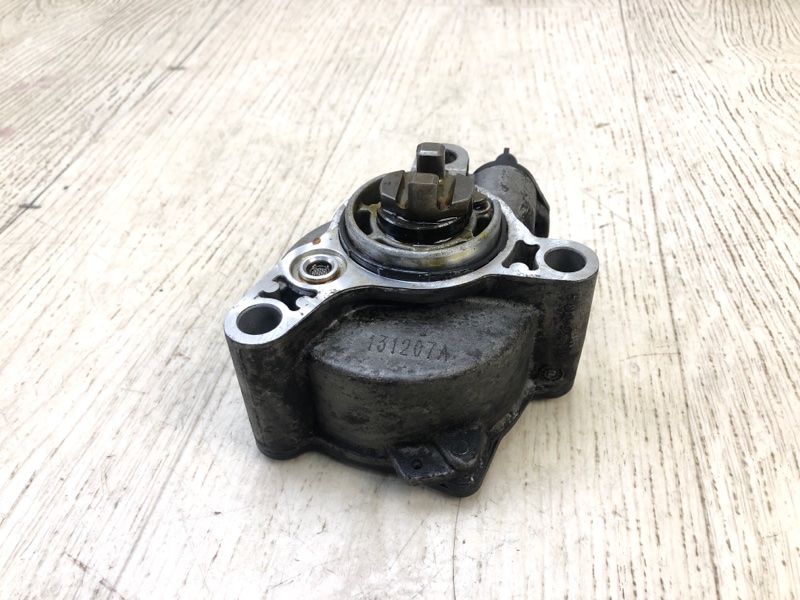 Запчасть вакуумный насос JEEP CHEROKEE 14- 2016 2.4 ED8 05047 967AA Б/У Вакуумный насос JEEP CHEROKEE 14- 2016 2.4 ED8 05047 967AA Б/У