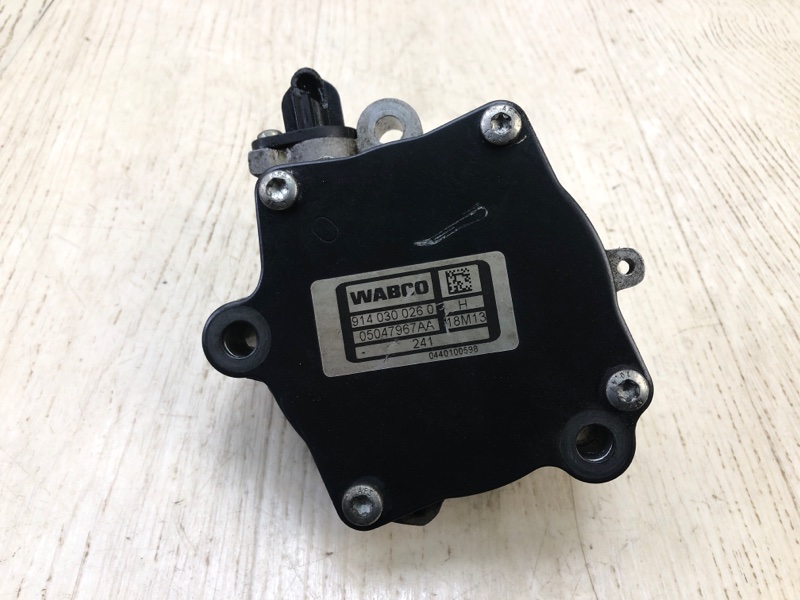 Вакуумный насос CHEROKEE 14- 2016 2.4 ED8 Вакуумный насос CHEROKEE 14- 2016 2.4 ED8