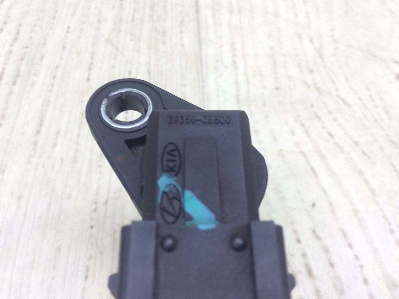 Датчик положения распредвала SONATA LF 2014- 2015 2.0 G4NG Датчик положения распредвала SONATA LF 2014- 2015 2.0 G4NG