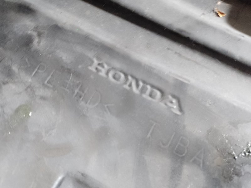 Подкрылок передний правый TLX 14-17 2016 2.4 K24W7