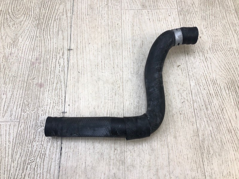 Патрубок системы охлаждения LEXUS RX350/450 09-15 2011 2GR-FXE 3.5L 16571-31260 Б/У