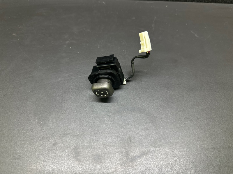 Кнопка регулировки рулевой колонки LS460 06-12 2007 XF40 4.6 1UR-FSE