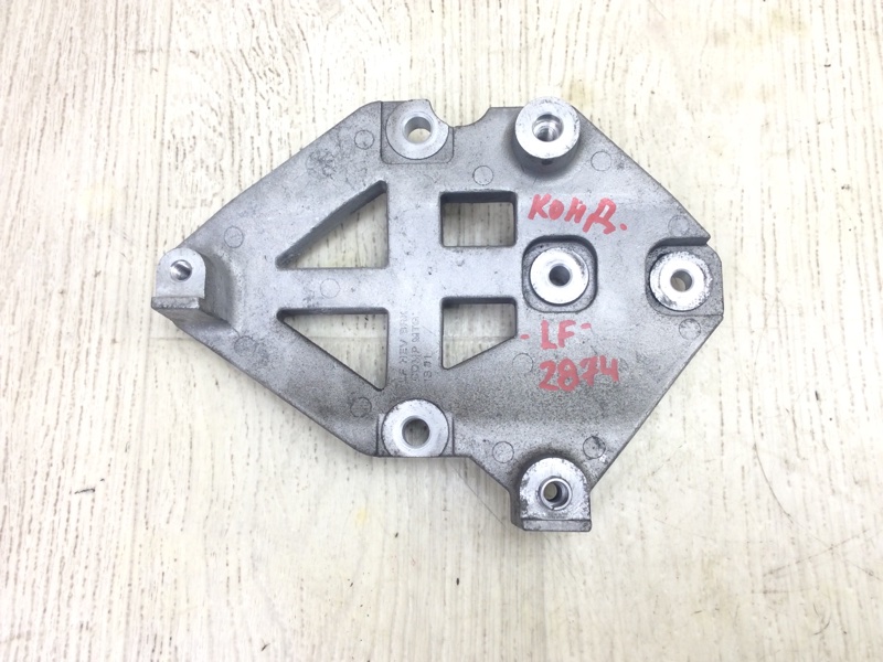 Кронштейн компрессора кондиционера HYUNDAI SONATA LF 2014- 2015 2.0 G4NG 97703-E6000 Б/У