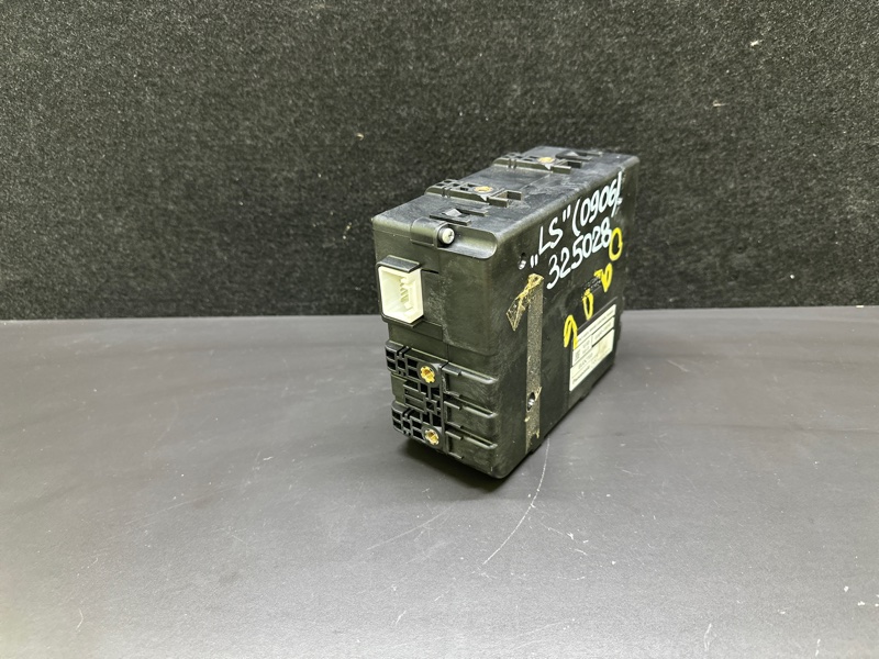 Блок электронный LS460 06-12 2007 XF40 4.6 1UR-FSE Блок электронный LS460 06-12 2007 XF40 4.6 1UR-FSE