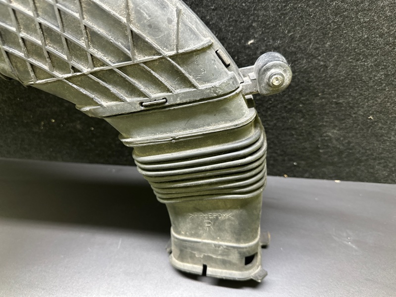 Воздухозаборник LS460 06-12 2007 XF40 4.6 1UR-FSE